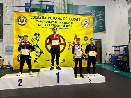 Clasare pe podium la Karate